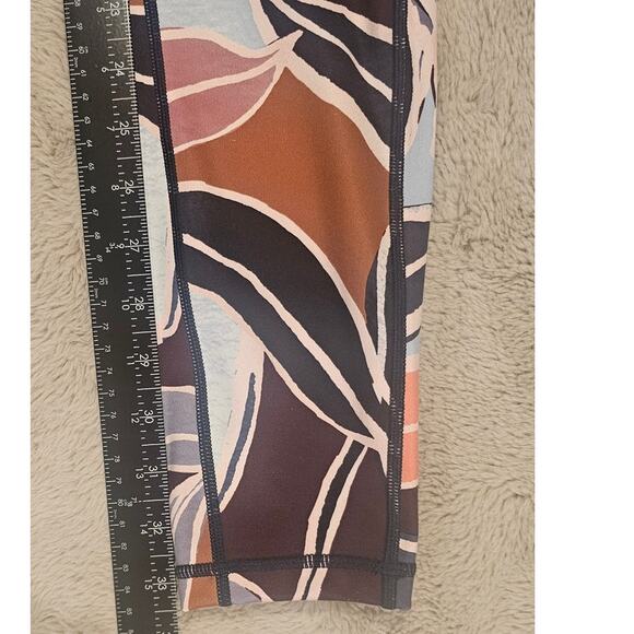 Sweaty Betty Super Sculpt Leggings 7/8th Length, 24 in Waist, Floral Sz M - Picture 7 of 8